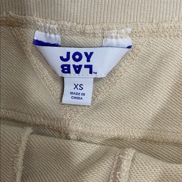 JoyLab Women's Athletic Cream Shorts - Picture 2 of 7
